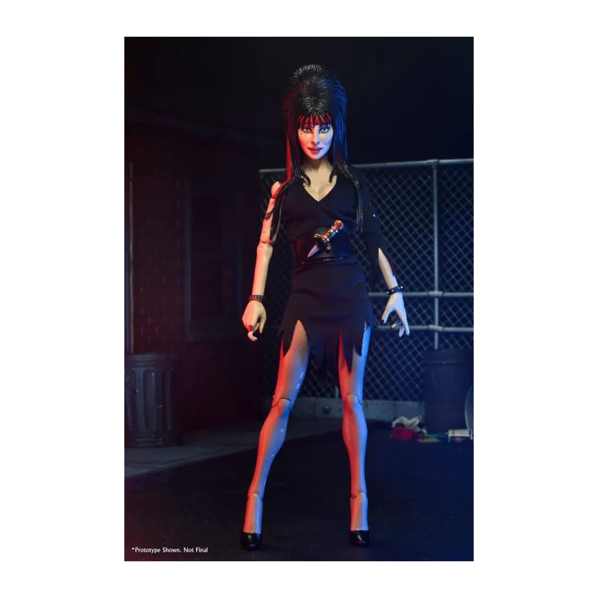 Neca - Elvira Mistress of the Dark - Commando Elvira - Retro Cloth