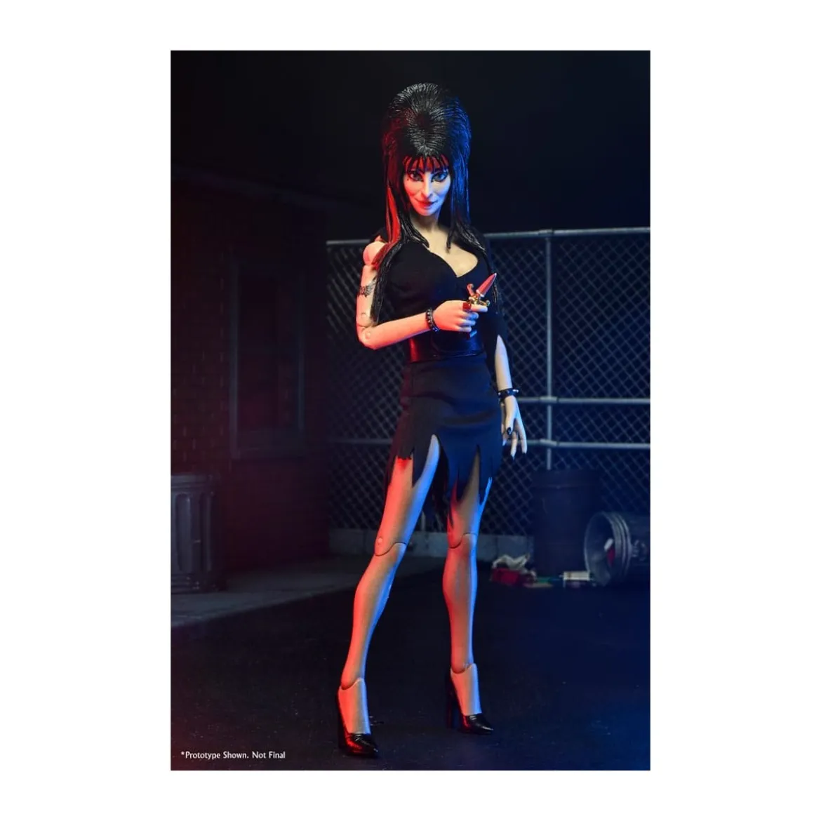 Neca - Elvira Mistress of the Dark - Commando Elvira - Retro Cloth