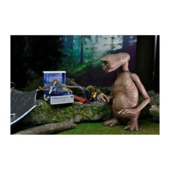 Neca - E.T. The Extra Terrestrial - Ultimate Deluxe E.T.