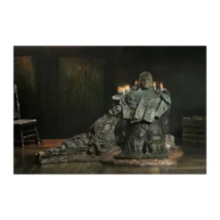 Neca Friday the 13th: The Game - Diorama Pamela Shrine