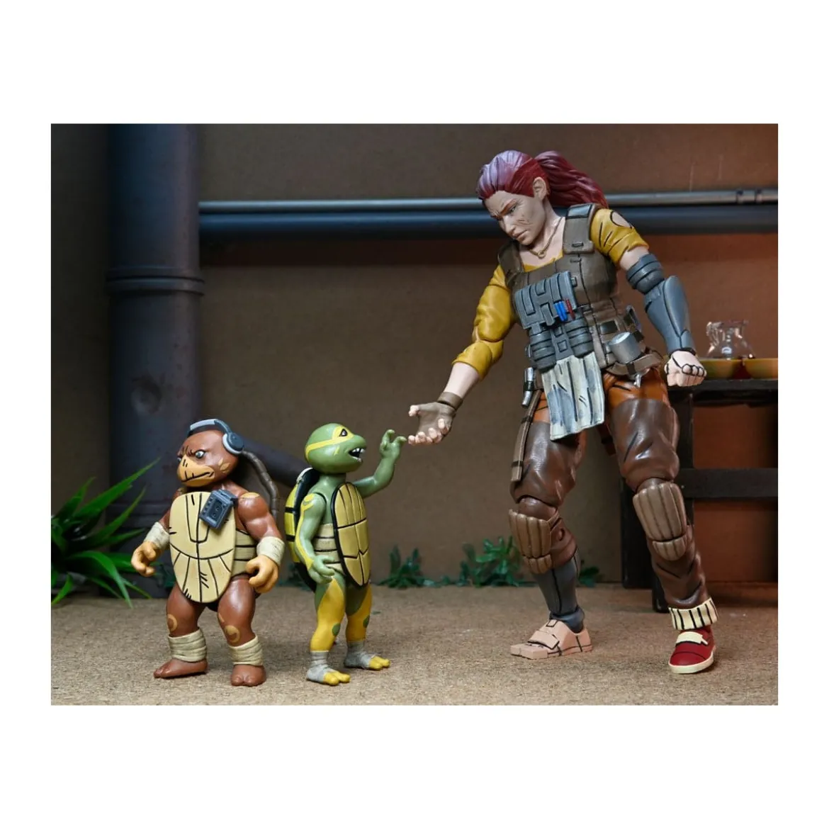 NECA - IDW Comics - Grammy April with Baby Yi & Moja - The Last Ronin The Lost Years - TMNT