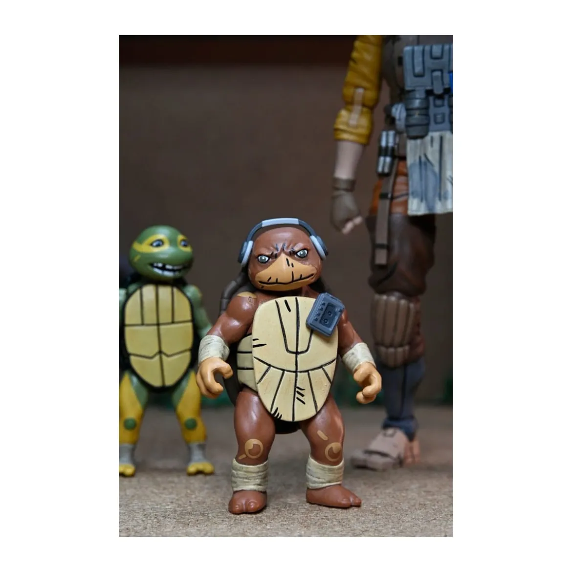 NECA - IDW Comics - Grammy April with Baby Yi & Moja - The Last Ronin The Lost Years - TMNT