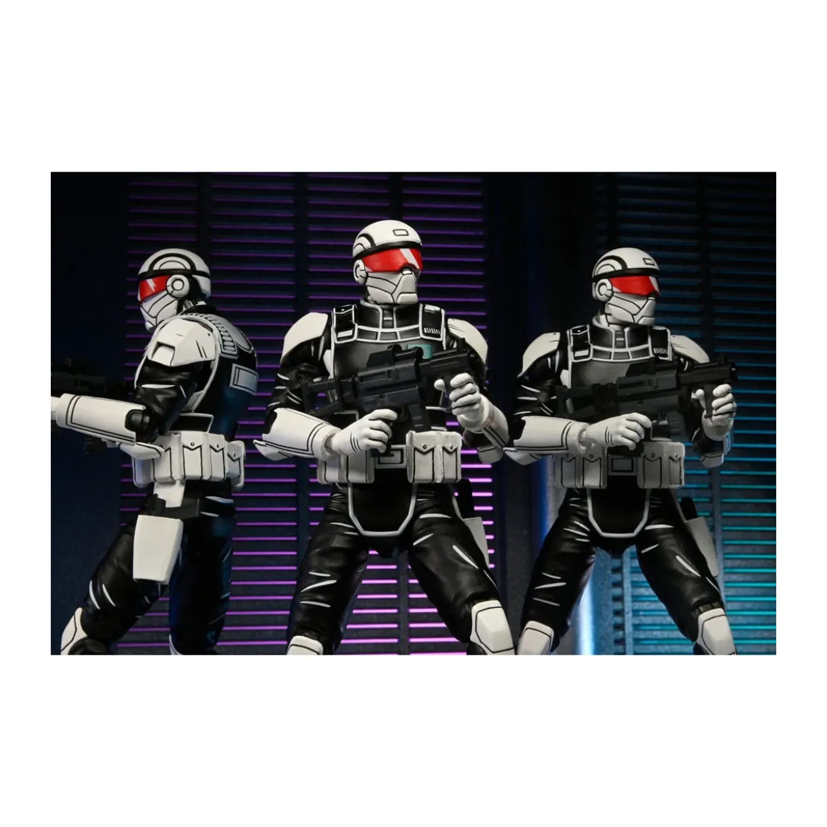 NECA - IDW Comics - Synja Commando with Mousers - The Last Ronin - TMNT