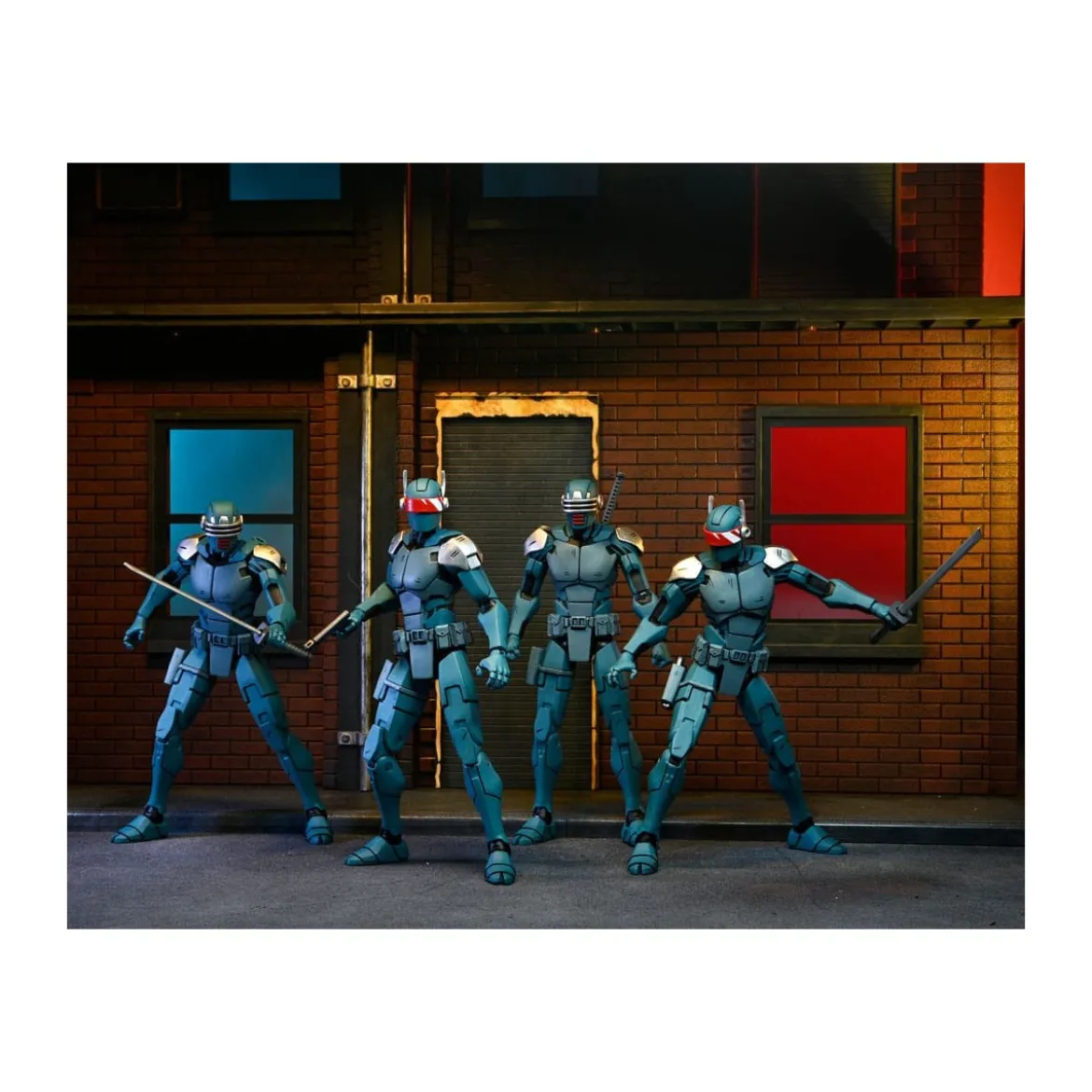 NECA - IDW Comics - Ultimate SYNJA PATROL BOT - The Last Ronin - TMNT - Teenage Mutant Ninja Turtles