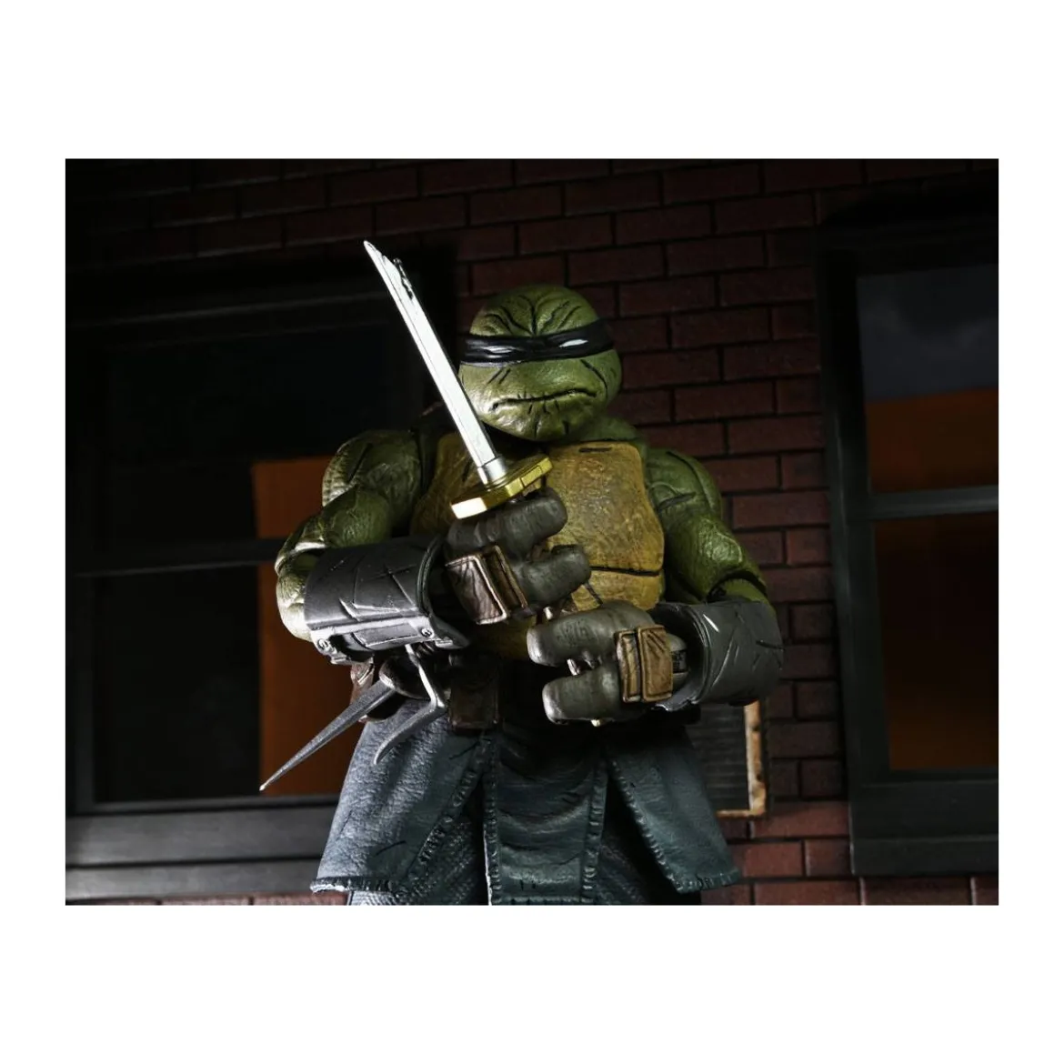 NECA - IDW Comics Ultimate The Last Ronin Unarmored TMNT - Teenage Mutant Ninja Turtles