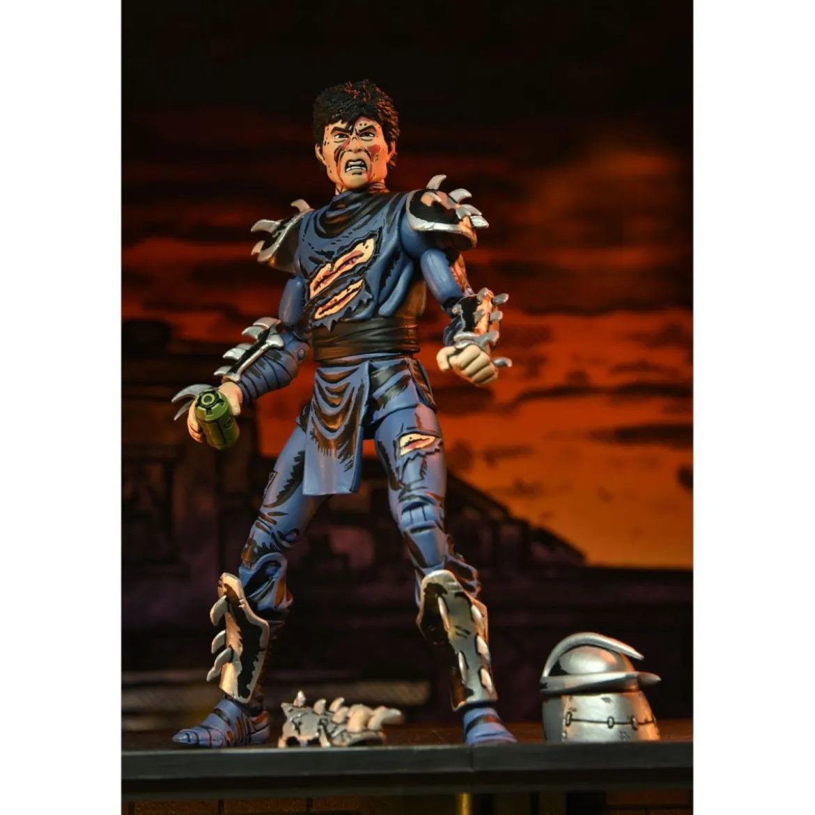 NECA - Mirage Comics - BATTLE DAMAGED SHREDDER - TMNT - Teenage Mutant Ninja Turtles