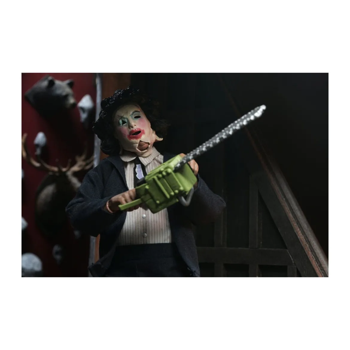 Neca Texas Chainsaw Massacre - Clothed Leatherface (Pretty Woman Mask)