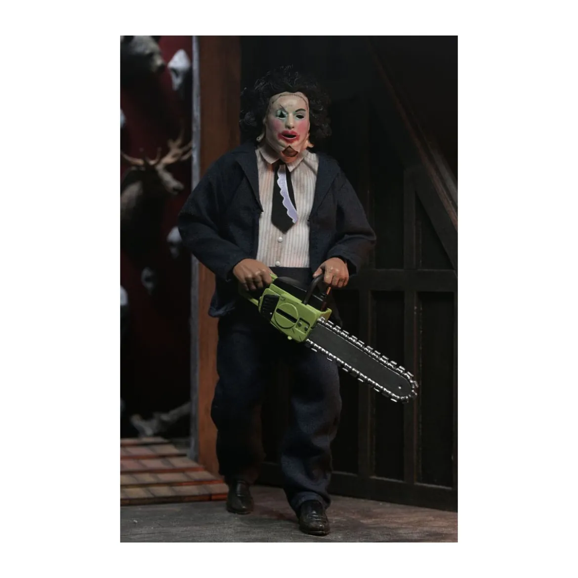 Neca Texas Chainsaw Massacre - Clothed Leatherface (Pretty Woman Mask)