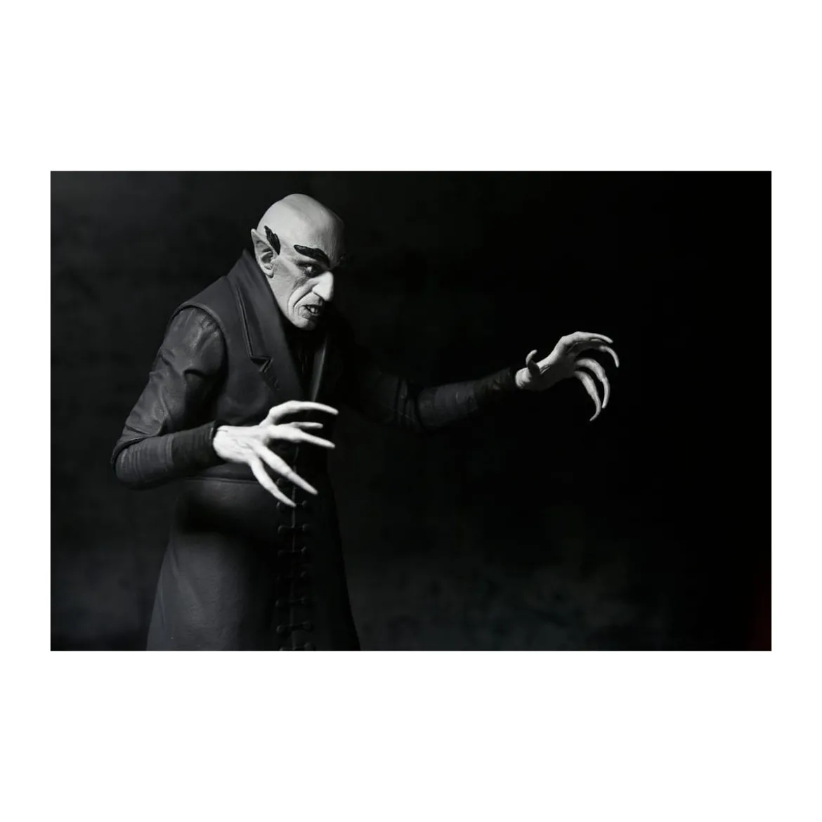 NECA - Ultimate Count Orlok (Nosferatu) Black & White Version - Universal Monsters