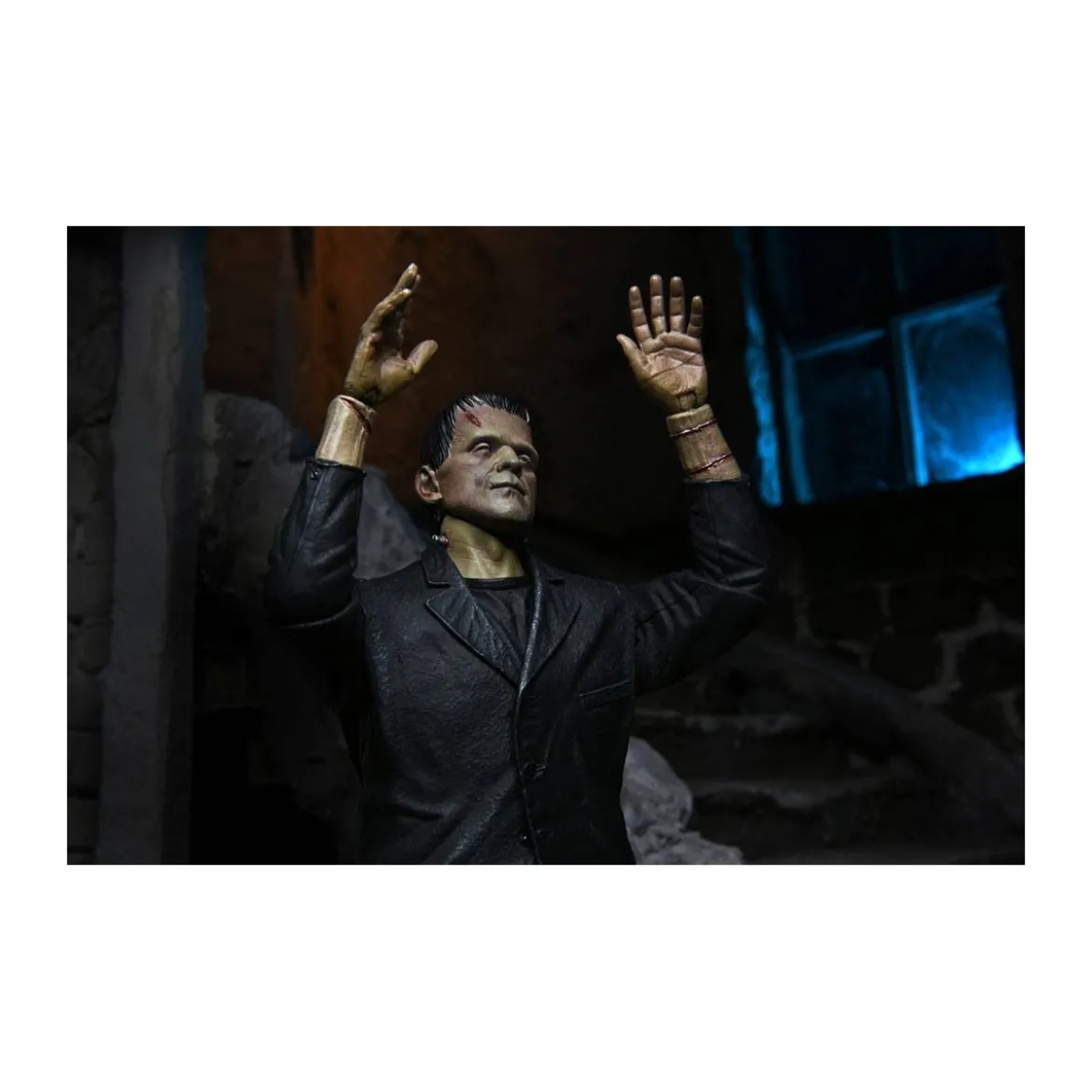 NECA - Ultimate Frankenstein's Monster Color Version - Universal Monsters