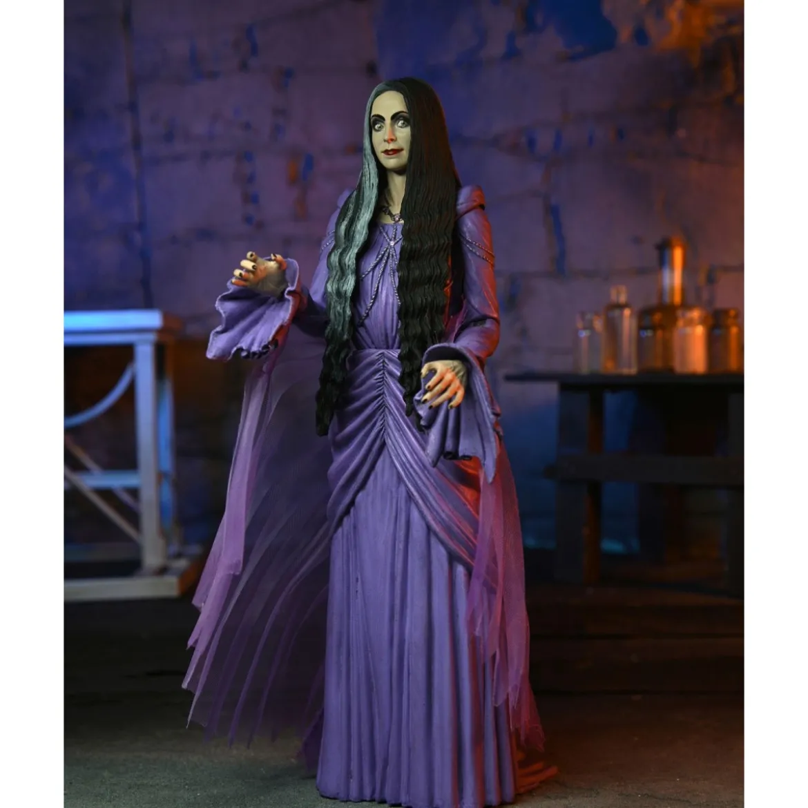 Neca - Ultimate Lily Munster - The Munsters