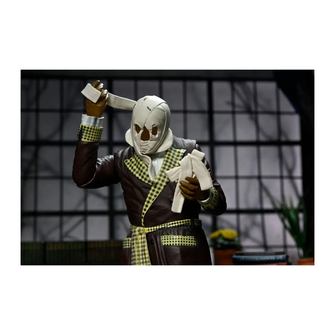 NECA - Ultimate The Invisible Man Kemp House (Color) - Universal Monsters