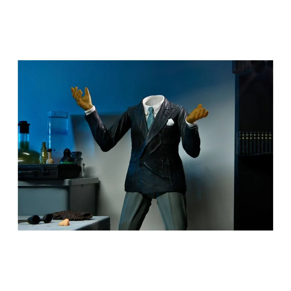 NECA - Ultimate The Invisible Man - Universal Monsters