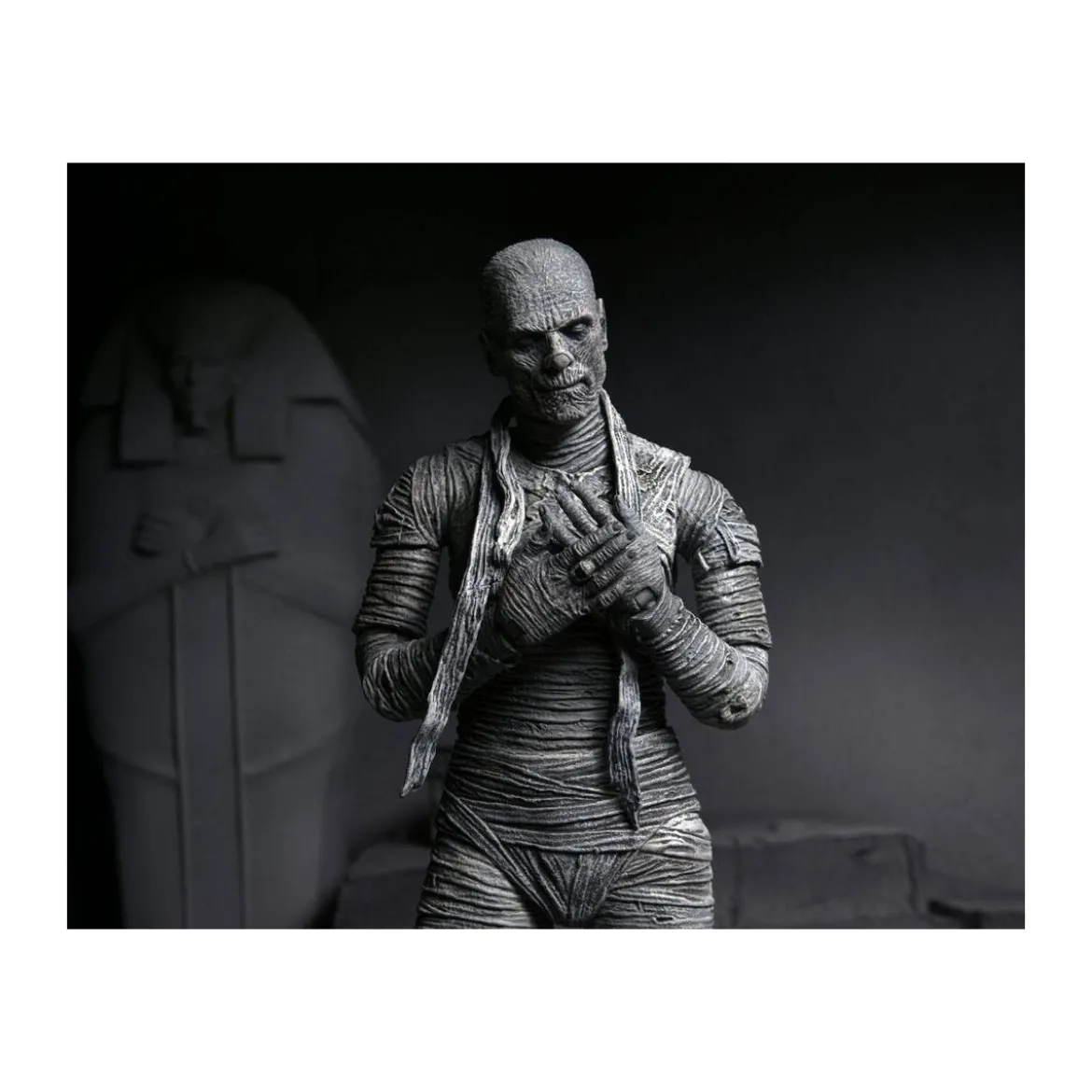 NECA - Ultimate The Mummy Black & White Version - Universal Monsters