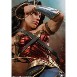 Queen Studios - DC Comics Wonder Woman 1:4 Scale Statue