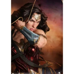 Queen Studios - DC Comics Wonder Woman 1:4 Scale Statue