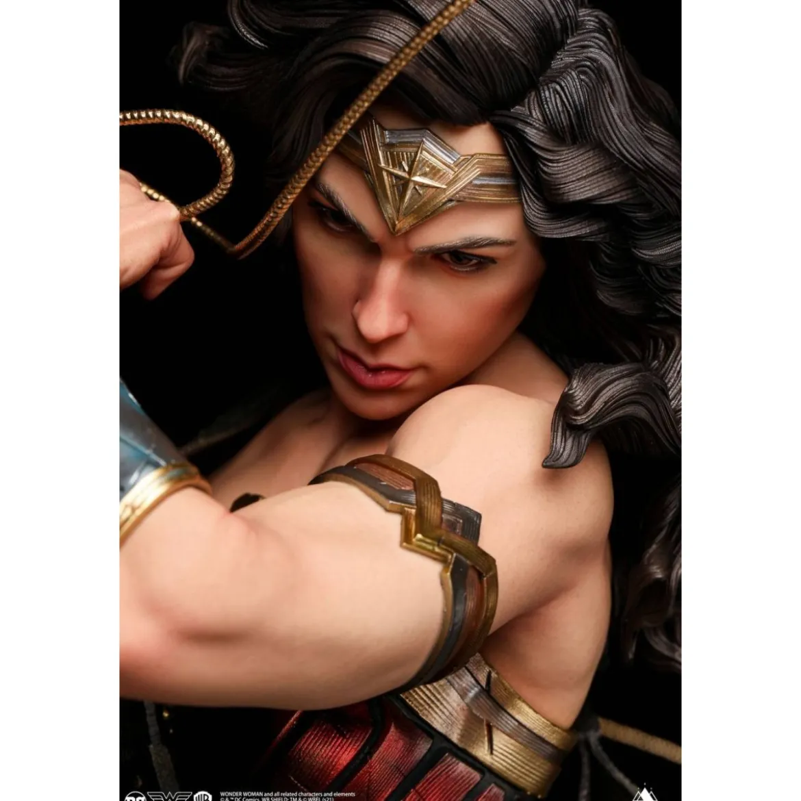 Queen Studios - DC Comics Wonder Woman 1:4 Scale Statue
