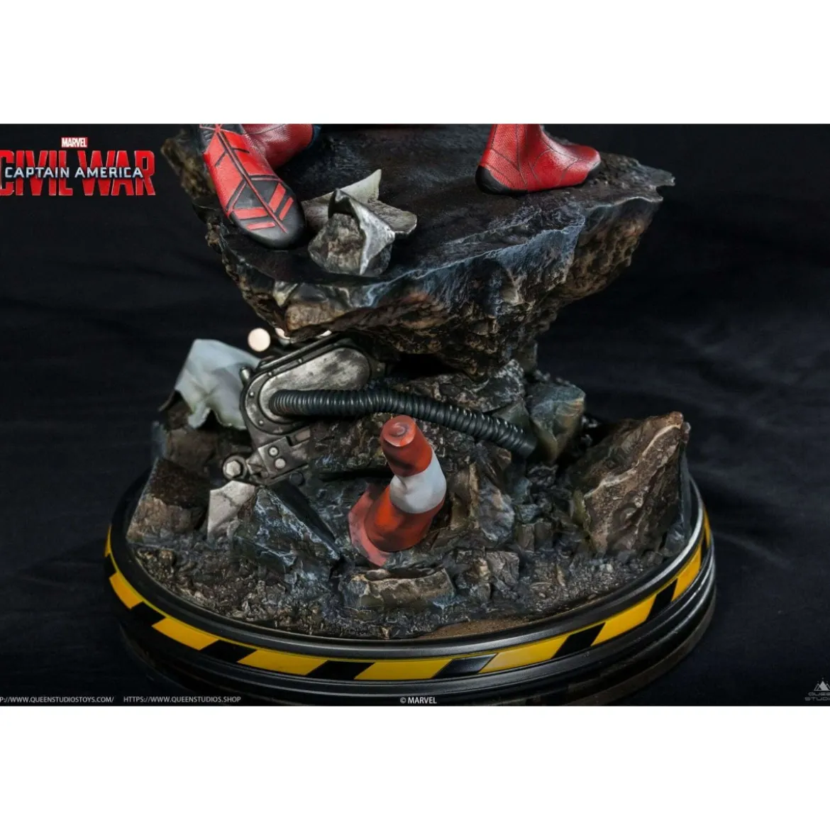 Queen Studios - Spider-Man 1/4 statue Premium Edition - Captain America: Civil War