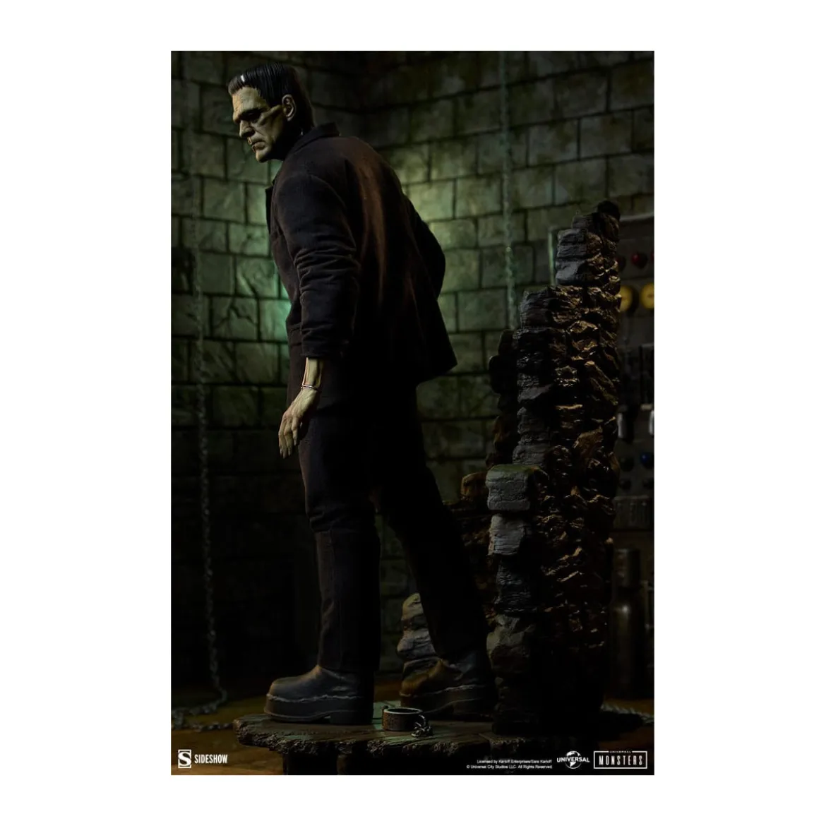 Sideshow Universal Monsters - Premium Format Frankenstein (Fabric costume) 1/4