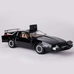 Takara Tomy - Knight Rider K2000 - Die Cast K.I.T.T 1/10