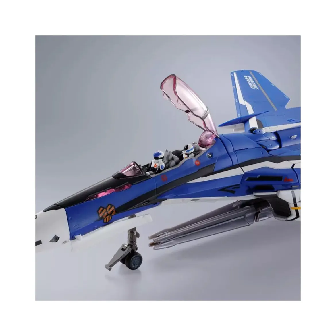 Tamashii Bandai - DX Chogokin - Macross Frontier VF-25G Super Messiah Valkyrie (Michael Blanc Use) Revival Ver.