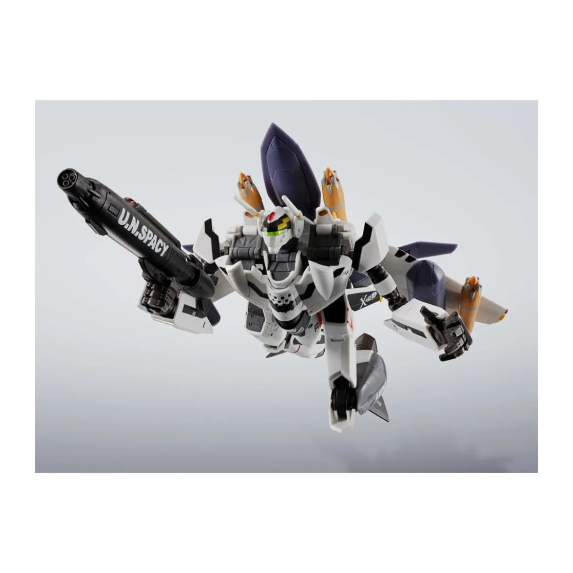 Tamashii Bandai - Hi-Metal R - VF-0S Phoenix (Roy Focker Use) & QF-2200D-B Ghost Set - Macross Zero