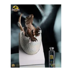 Toynami ECC Elite Creature Collectibles - Velociraptor Hatching Egg 1/1 - Jurassic Park