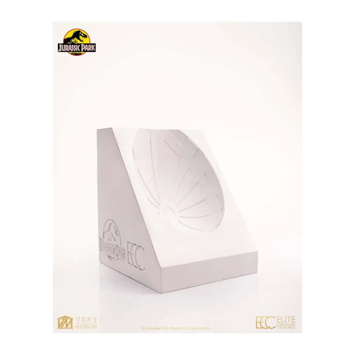 Toynami ECC Elite Creature Collectibles - Velociraptor Hatching Egg 1/1 - Jurassic Park