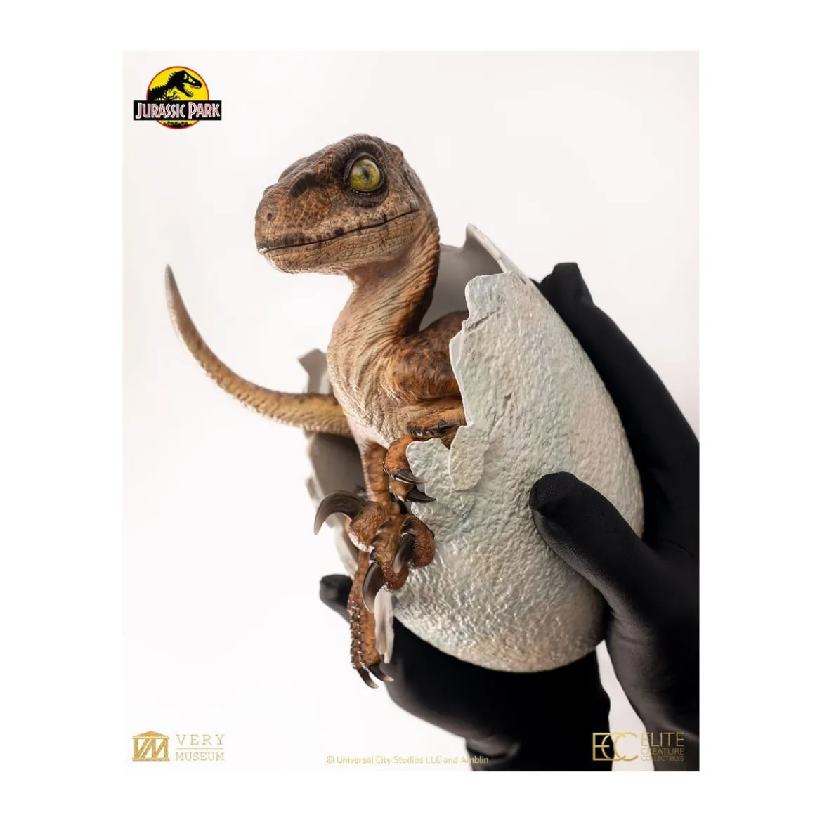 Toynami ECC Elite Creature Collectibles - Velociraptor Hatching Egg 1/1 - Jurassic Park