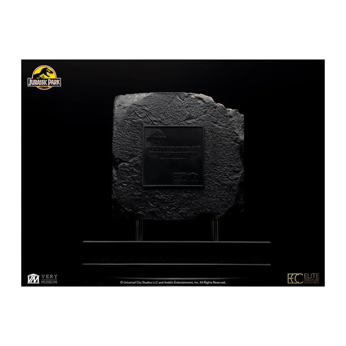 Toynami ECC Elite Creature Collectibles - Triceratops Eye Prop (Reproduction) - Jurassic Park