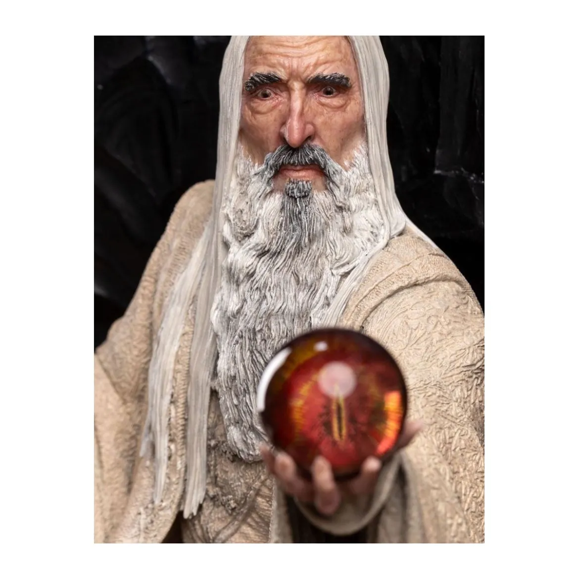 Weta - Le Seigneur des Anneaux - Saruman the White on Throne statue 1/6